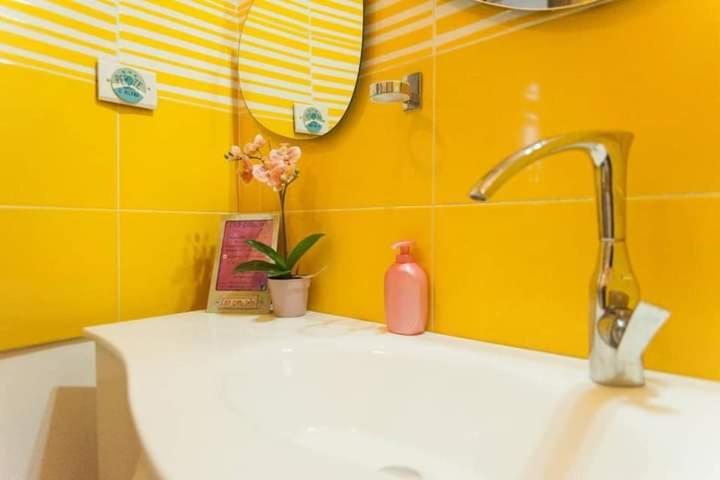 トリノ Casa Dani&Swing Bed&Books Bed & Breakfast エクステリア 写真
